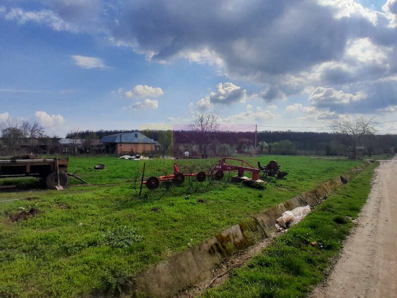 DE VANZARE TEREN 3400 MP IN SAT PODU ILFOVAT / COM BUTURUGENI (GR)